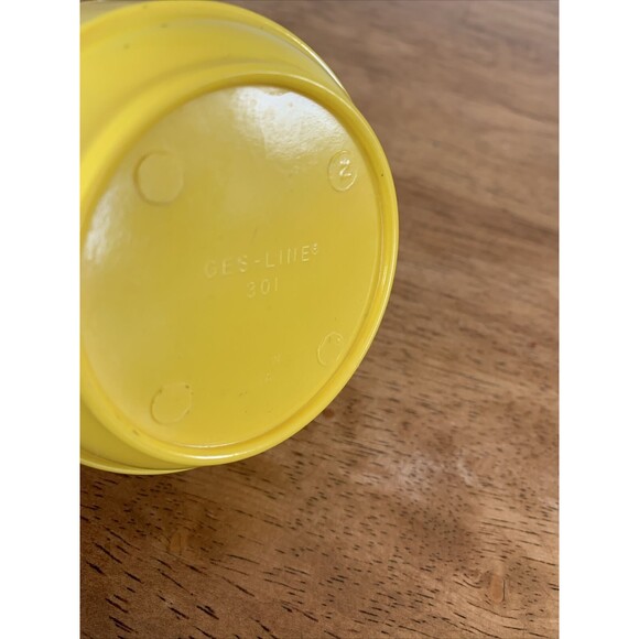 Vintage Ges-Line 301 Ashtray Vintage Yellow‎ Round Ashtray Made in USA 3" - Picture 5 of 6